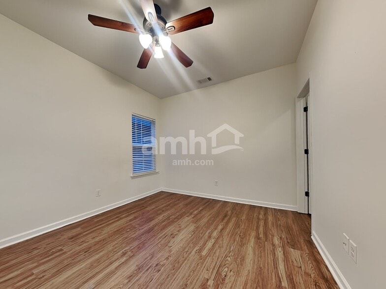 Building Photo - 6795 Jessie Hoyt Dr