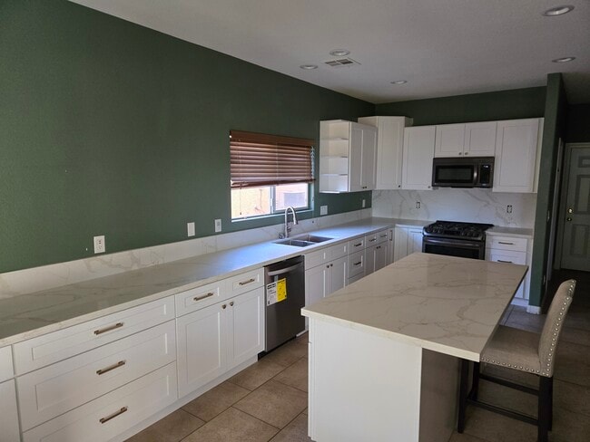 Building Photo - 1380 Haven Green Ct