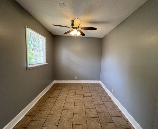 Building Photo - Home for Rent in Montgomery