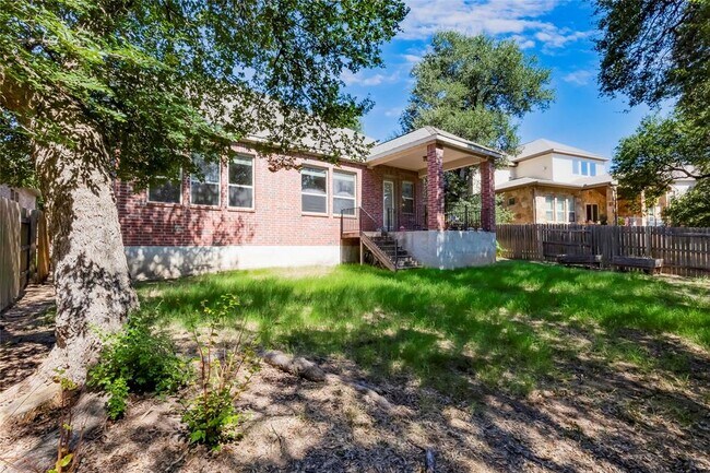 Building Photo - 15517 Bended Knee Dr