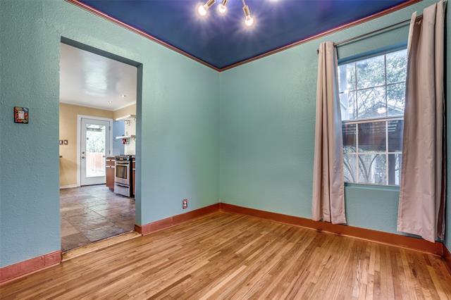 Building Photo - 8810 Daytonia Ave