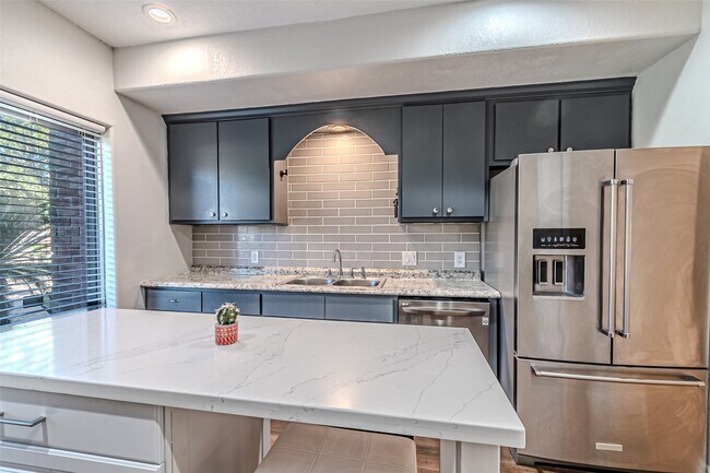 Building Photo - 15179 Kimberley Ct