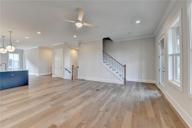 Building Photo - 375 Chiswick Cir