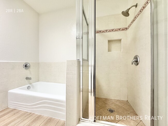 Building Photo - 1000 N Doheny Dr West Hollywood, CA 90069