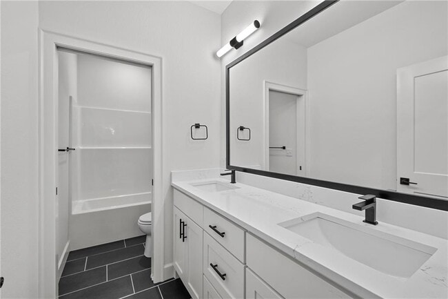 Building Photo - 1821 Peacock Rd