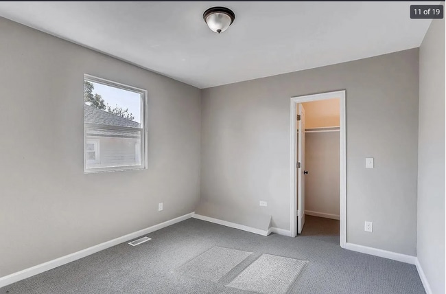 Building Photo - 609 Tennyson St