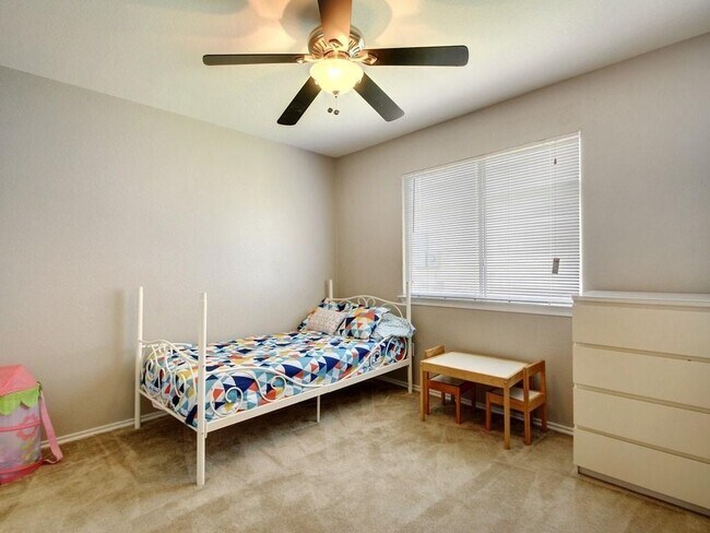 Building Photo - 2488 Green Meadows Ln