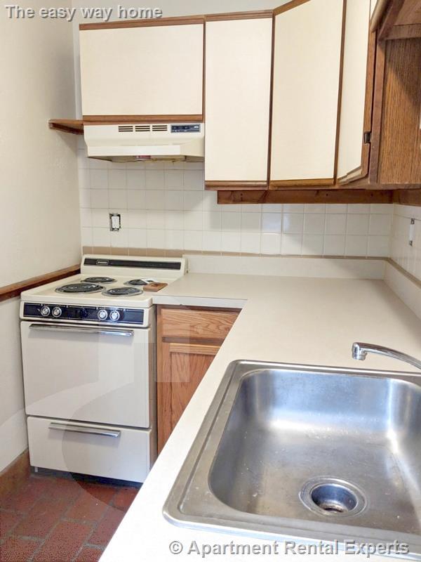 Building Photo - 7 Craigie Cir