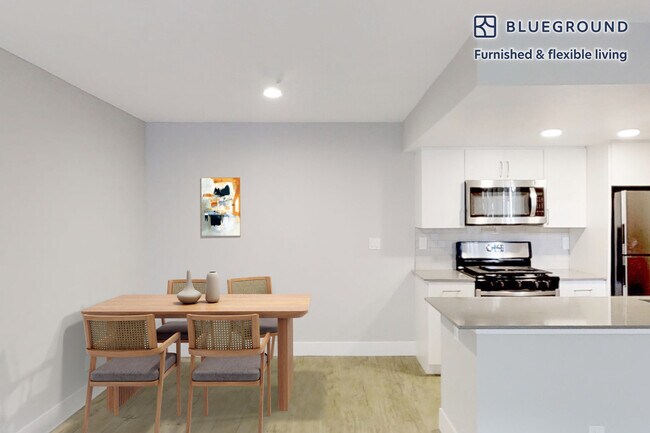 Building Photo - 3831 Orchid Ln