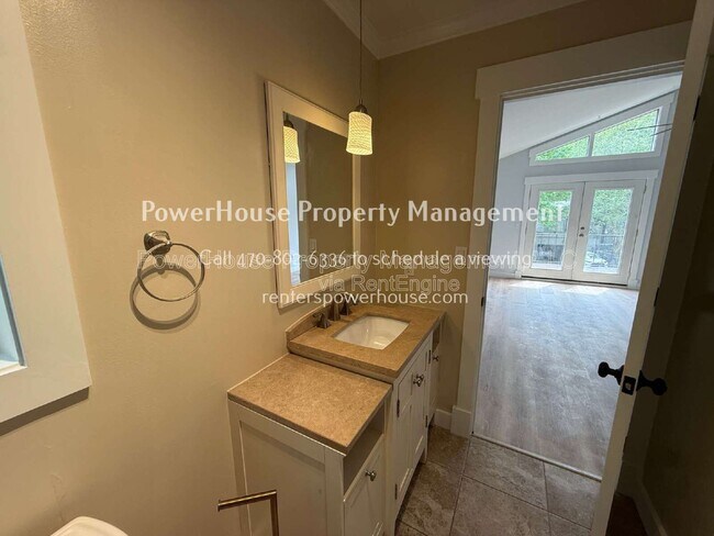 Building Photo - 120 Leeward Ln