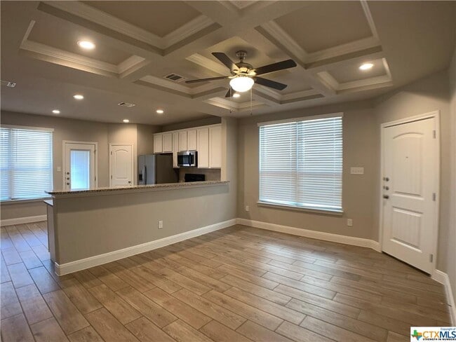 Building Photo - 2010 Rueben Rd