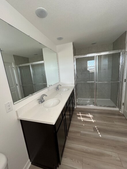 Building Photo - 10647 Ironwood Tree Wy