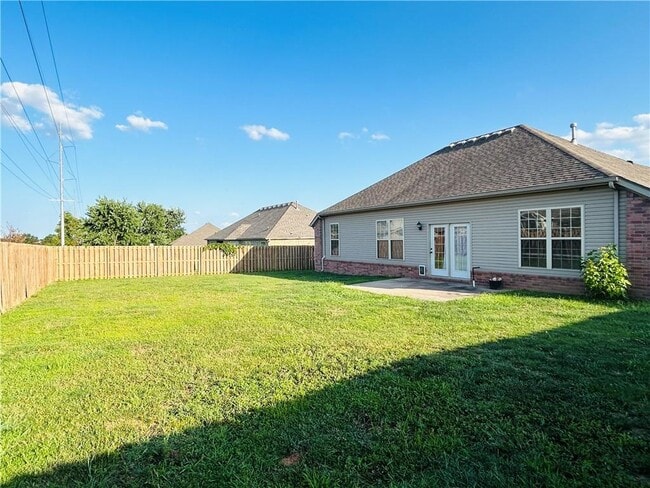 Building Photo - 471 Verona Way