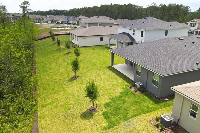 Building Photo - 13131 Pergola Ave