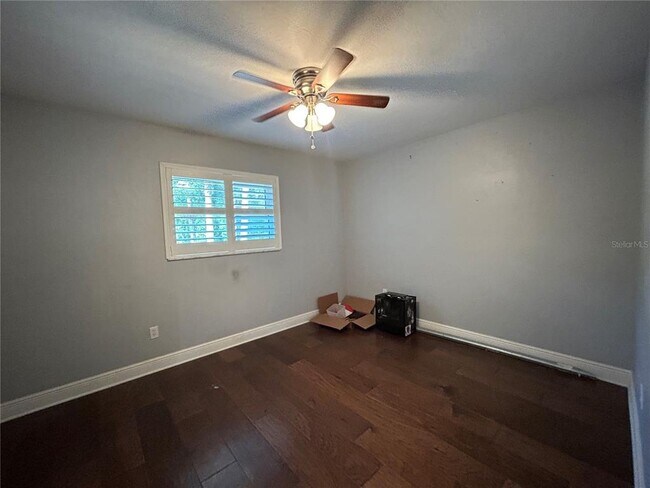 Building Photo - 608 SW 80th Blvd