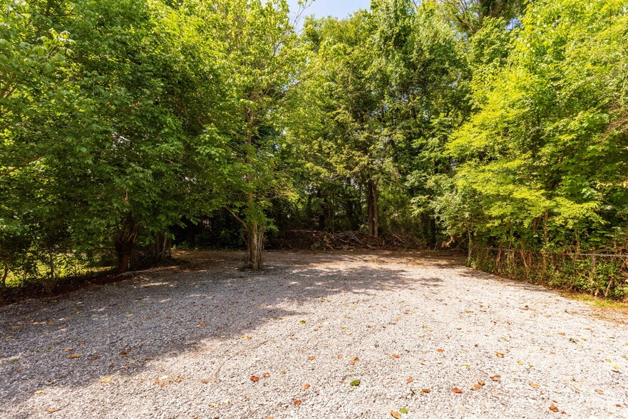 Ample parking/space in the rear of the property. - 2611 Andrews St