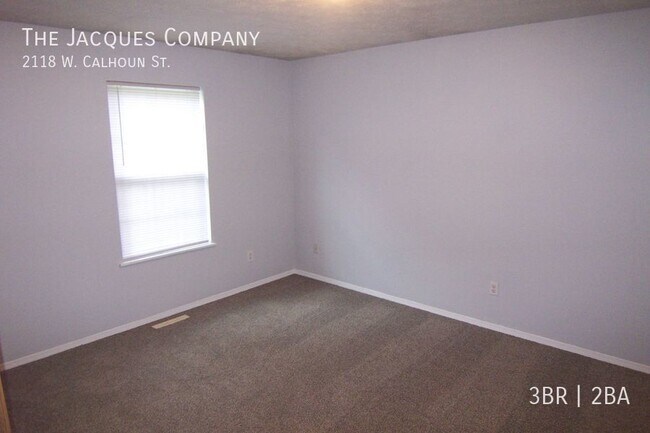 Building Photo - 2118 W Calhoun St