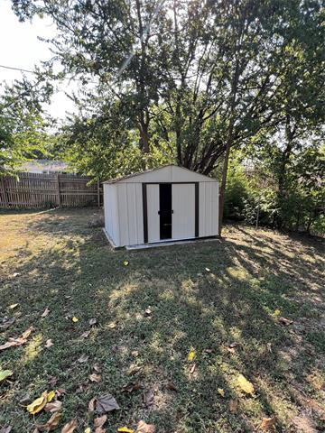 Building Photo - 6601 Woodway Dr
