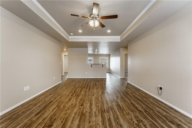 Building Photo - 1008 Vista St