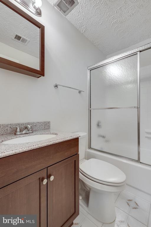 Building Photo - 9622 Cinnamon Creek Dr
