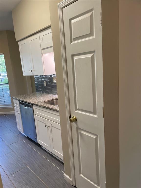 Building Photo - 2295 Fairways Ct