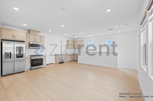 Building Photo - 67 W San Francisco Dr