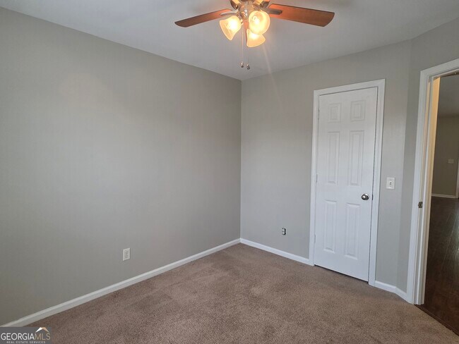 Building Photo - 57 Tranquil Pl