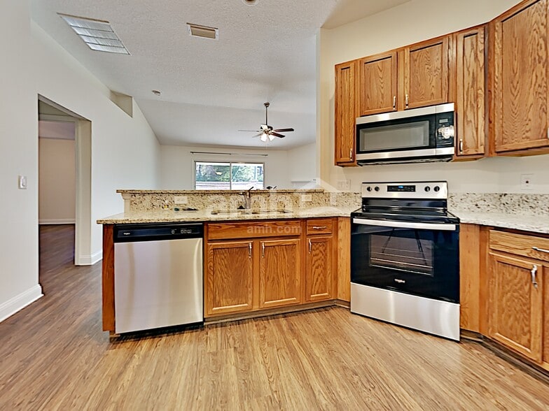 Building Photo - 502 Chinkapin Ct