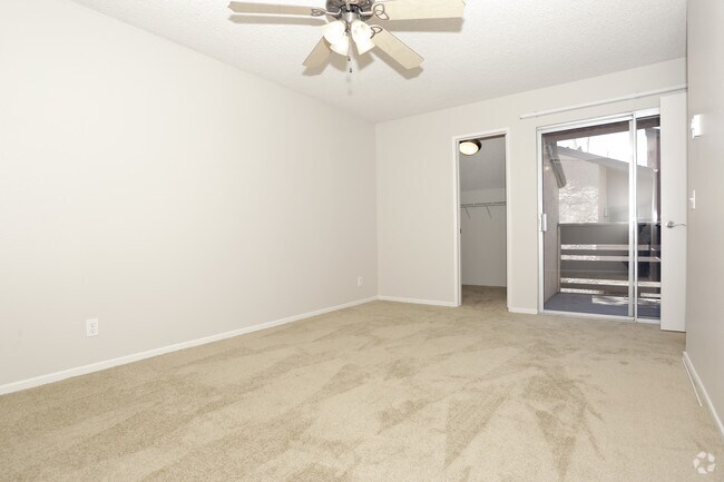 2BR, 2BA - 1014 SF - Sofi Laguna Hills
