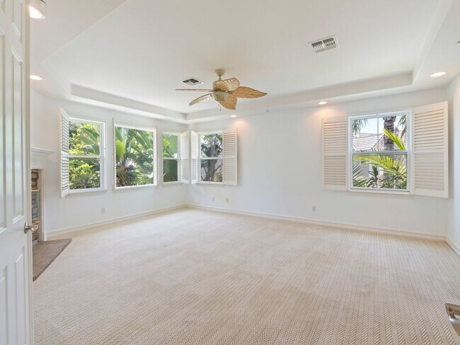 Building Photo - 5250 Coleridge Ct