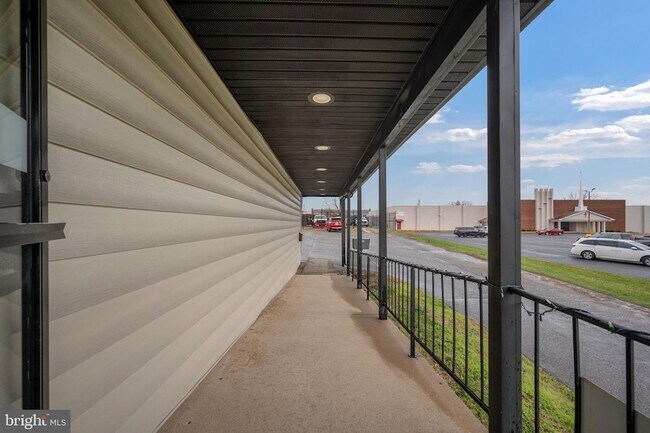 Building Photo - 7917 Wise Ave