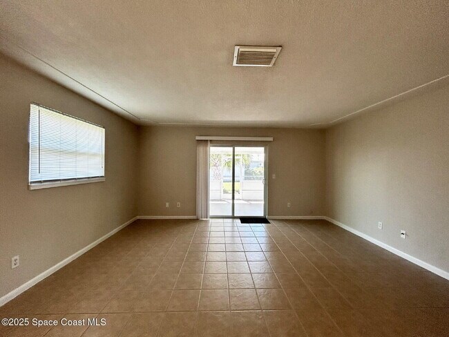 Building Photo - 1435 Belford Ct