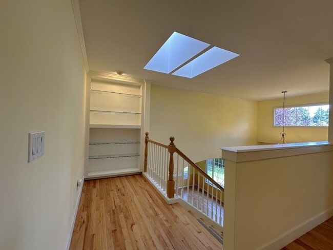 Building Photo - Luxury living in Gig Harbor!