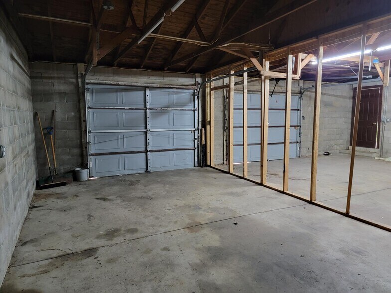 Building Photo - 2415 Donegal Springs Rd