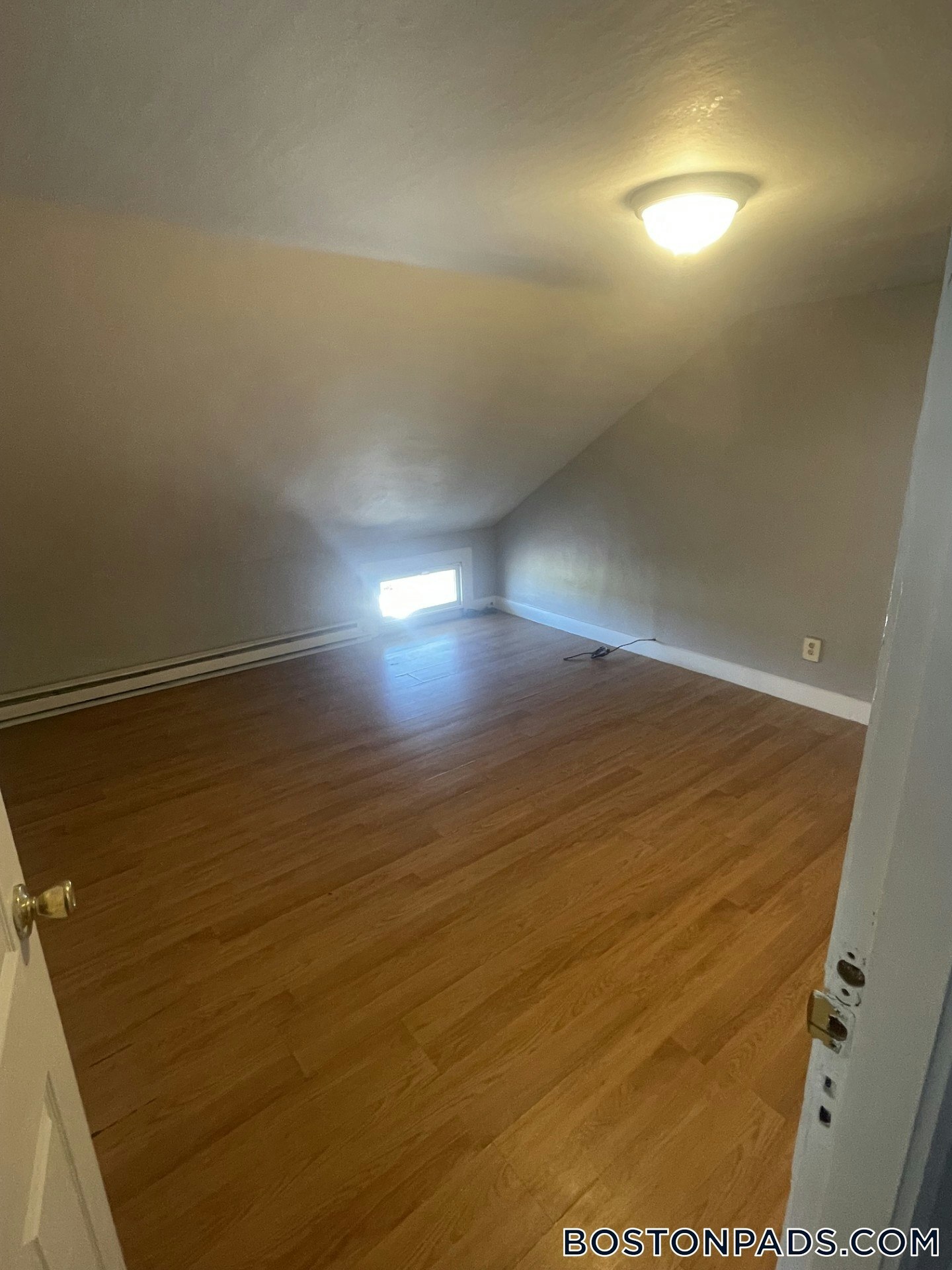 Building Photo - 610 Durfee St