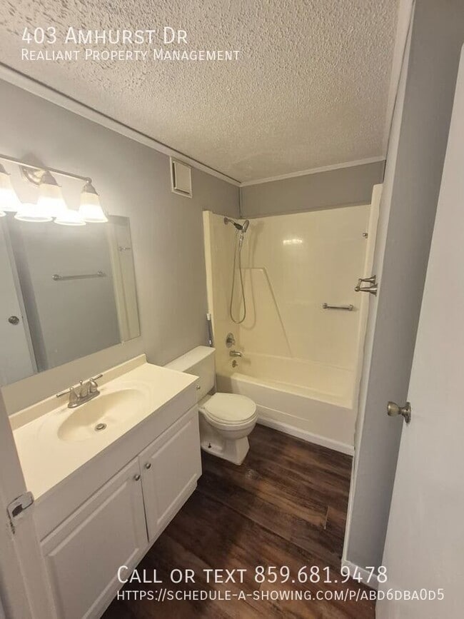 Building Photo - 403 Amhurst Dr