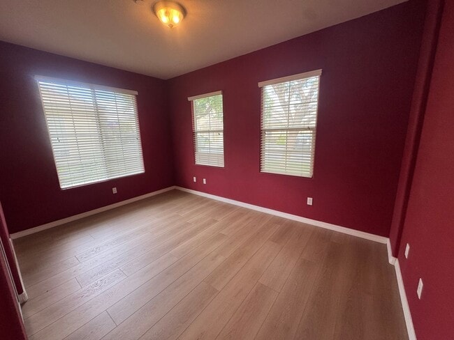 Building Photo - 2329S Eastbury Way, Santa Maria, CA 93455
