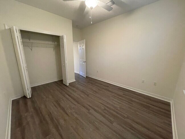 Building Photo - 175 White Heron Dr
