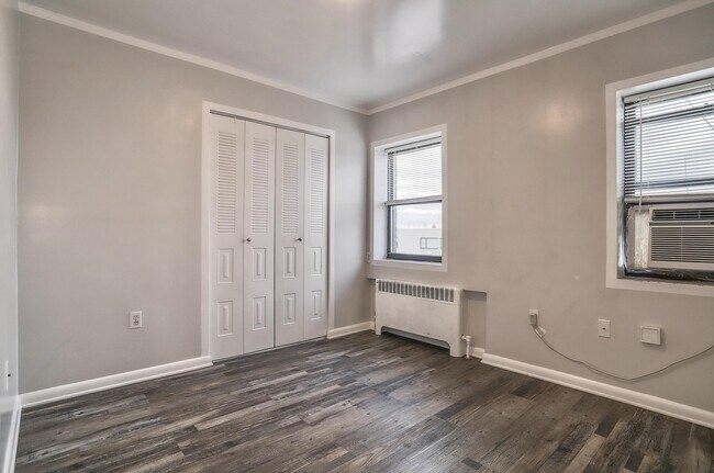 Building Photo - 1715 John F. Kennedy Blvd