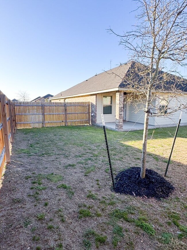 Building Photo - 6233 Lavaca Dr