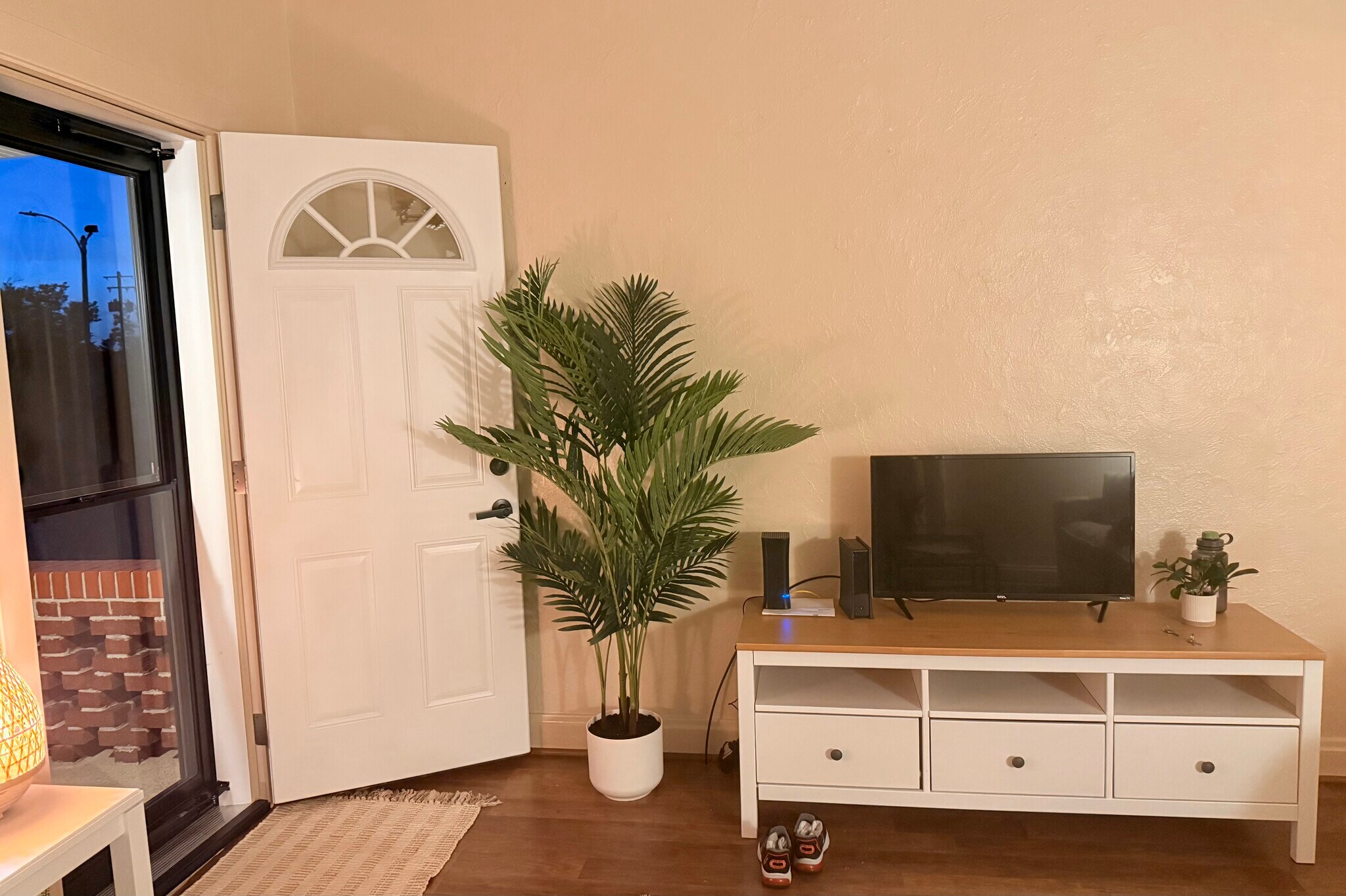 Building Photo - 1924 Macklind Ave