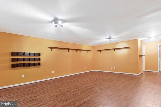 Building Photo - 616 Bellerive Ct