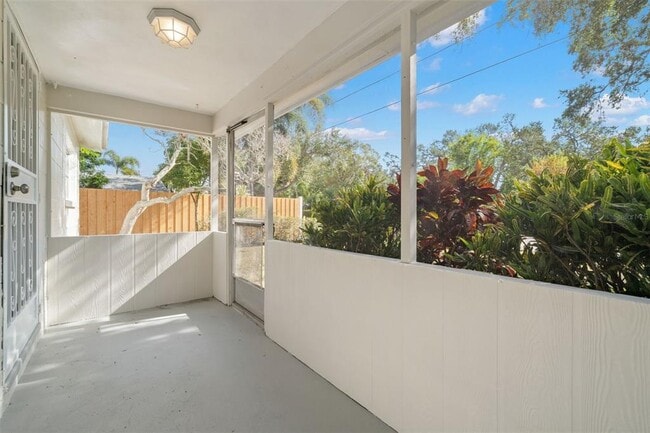 Building Photo - 5107 26th Ave S