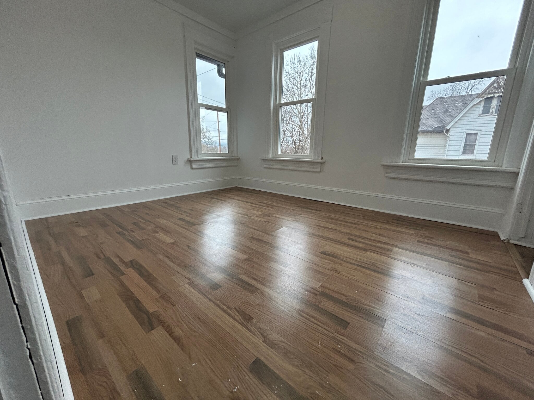 Bedroom 2 - 1668 Memorial Ave