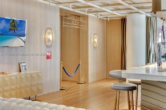Building Photo - 6801 Collins Ave