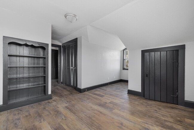 Building Photo - 3800 Memorial Blvd