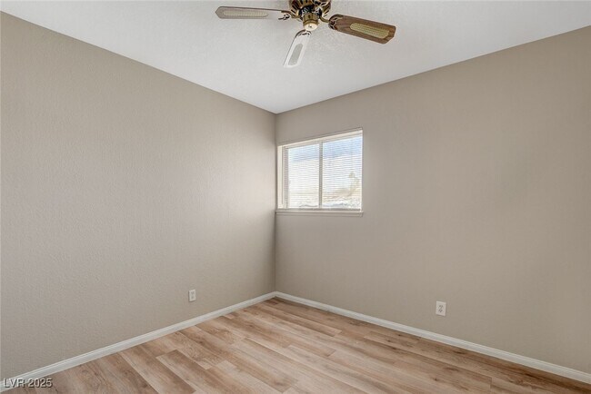 Building Photo - 620 Palmhurst Dr