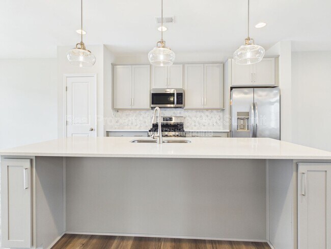 Building Photo - 3284 Charleston Blvd