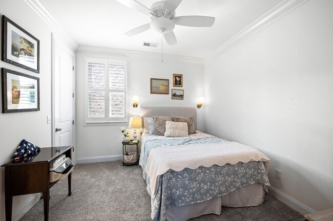 Building Photo - 1043 Calico St