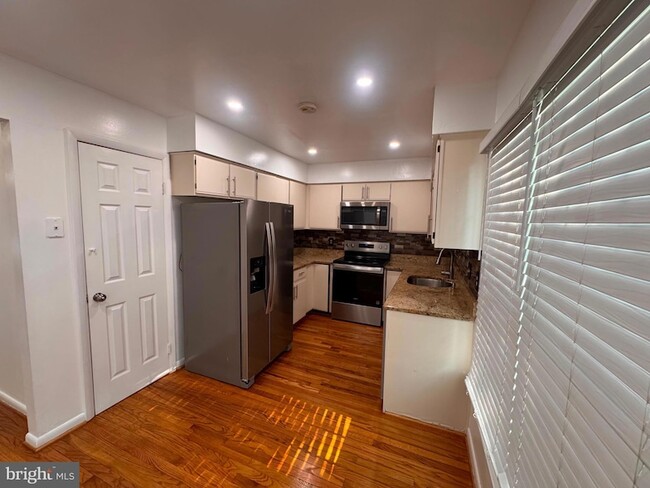 Building Photo - 12224 Dapple Gray Ct